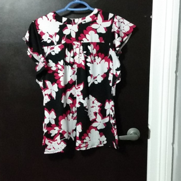 Ricki's Blouse - Picture 3 of 3